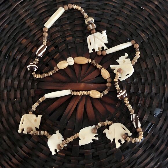 Vintage Zuni Festish Beaded Necklace Glass Clay Beads Carved Elephants - Picture 1 of 6